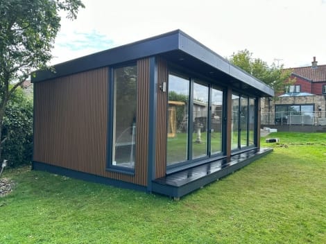 7.5m x 4m Extend Composite Garden Room Gallery No 50 Location Surrey