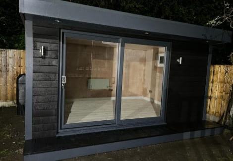 4m x 3m Extend Composite Garden Room Gallery No 40 Location Berkshire